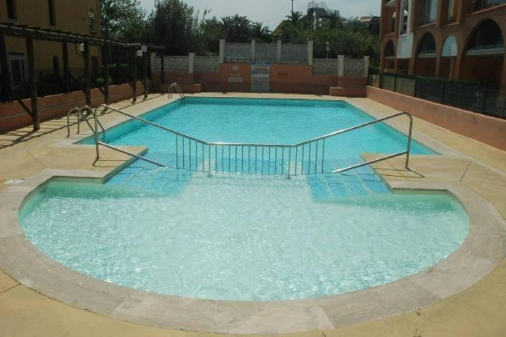 Studio Avec Climatisation Wifi Parking Piscine Agde Exterior foto